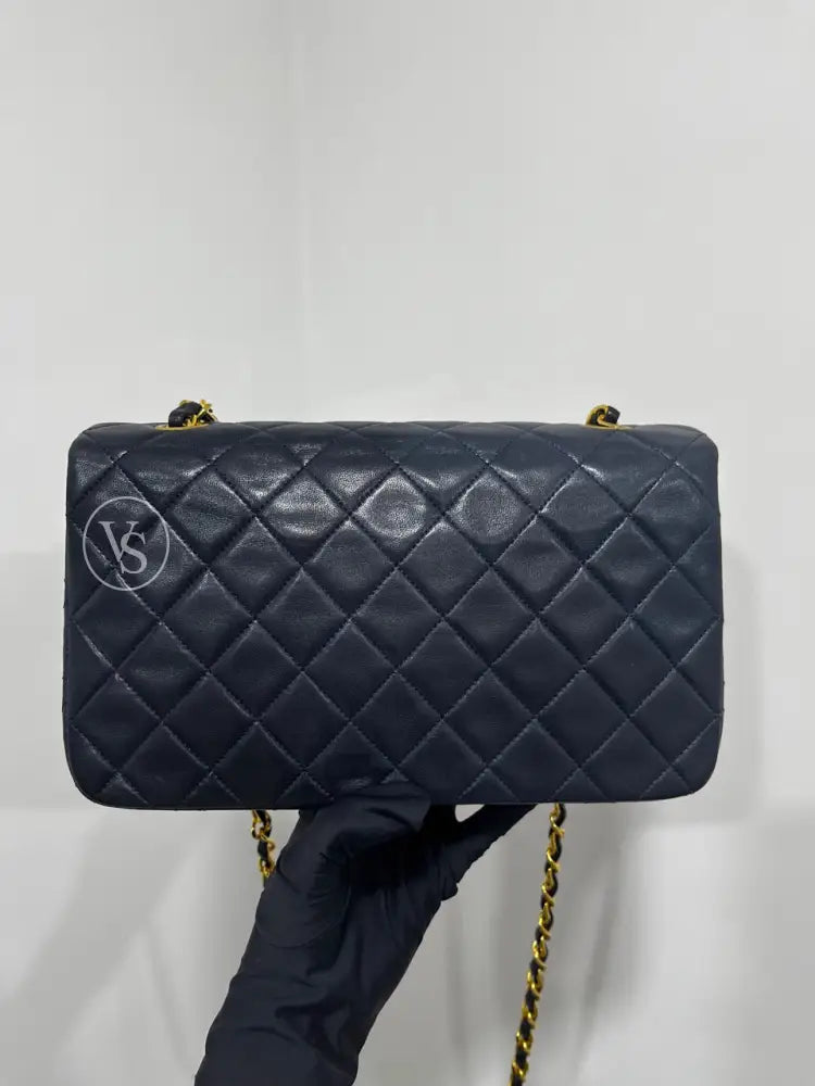 CHANEL 1989-91 Navy Lambskin Classic Quilted Full Flap Crossbody Bag Medium in 24k GHW