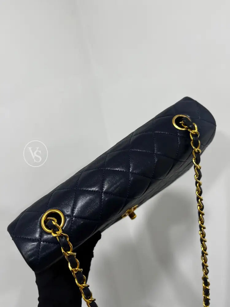 CHANEL 1989-91 Navy Lambskin Classic Quilted Full Flap Crossbody Bag Medium in 24k GHW