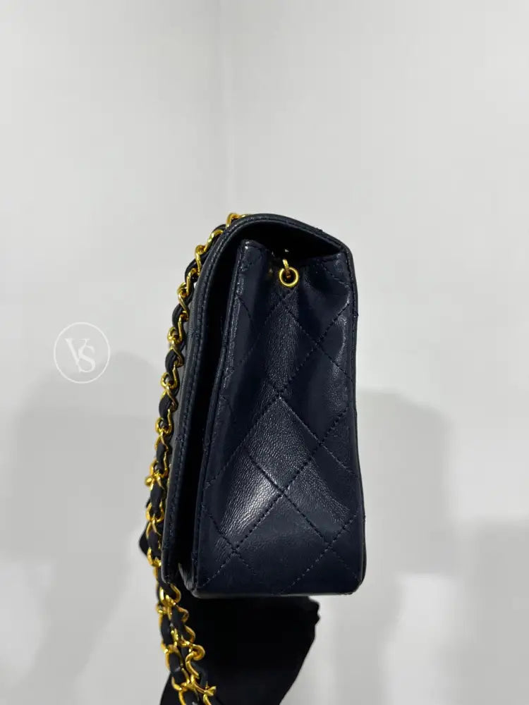CHANEL 1989-91 Navy Lambskin Classic Quilted Full Flap Crossbody Bag Medium in 24k GHW