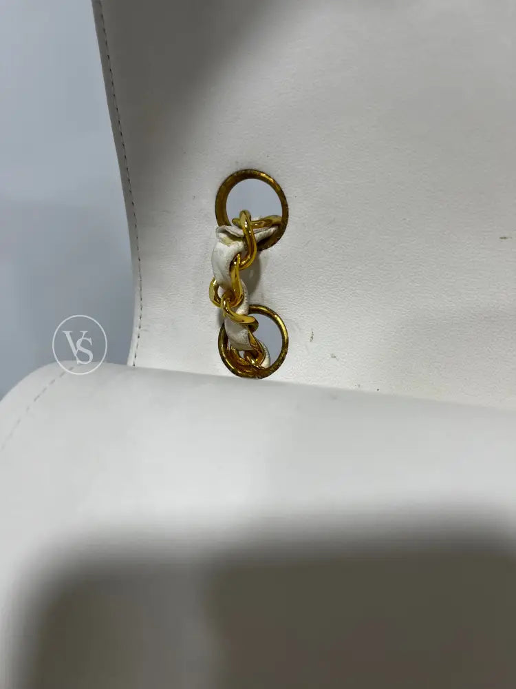 CHANEL 1989-91 White Lambskin Quilted Classic Flap Single Flap Shoulder Bag Medium in 24k GHW