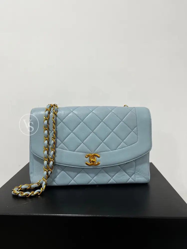 CHANEL 1996-97 Baby Blue Lambskin Classic Diana Flap Crossbody Bag Medium in 24k GHW