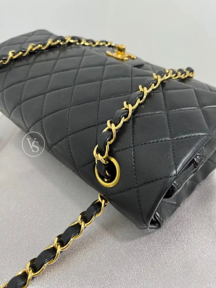 Chanel 90S Black Lambskin Quilted Classic Flap Bag Medium In 24K Ghw