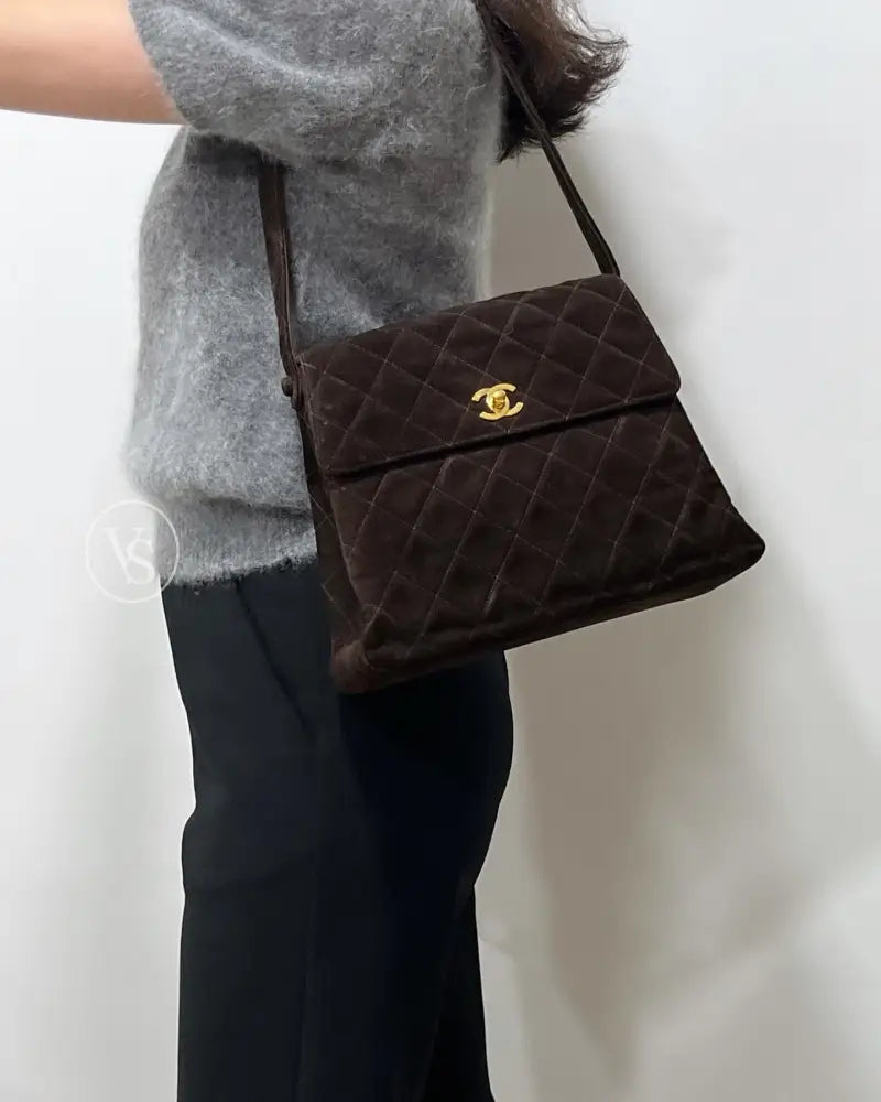 Chanel Brown Suede Quilted Kelly Shoulder Bag In 24K Ghw